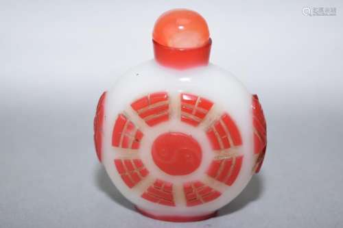 Qing Chinese Red and White Peking Glass Snuff Bottle