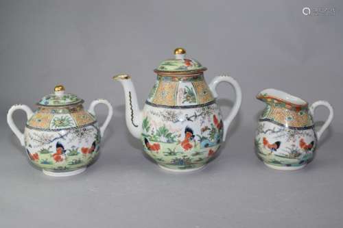 Chinese Famille Rose Rooster Tea Set
