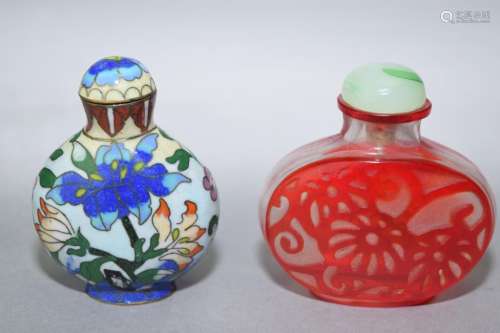 Chinese Cloisonne and Peking Glass Snuff Bottle