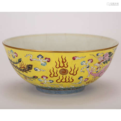 CHINESE YELLOW GROUND FAMILLE ROSE BOWL