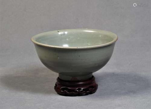 A Bowl with Flower Carving - Yuan Dynasty