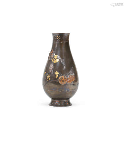 By Suzuki Chokichi (1848-1919), Meiji era (1868-1912),  1870s-1880s An inlaid bronze pear-shaped vase