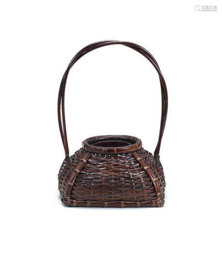 By Suemura Shobun (1917-2000), Showa (1926-1989) or Heisei (1989-) era, early-mid 20th century A domed square twined-handle bamboo basket