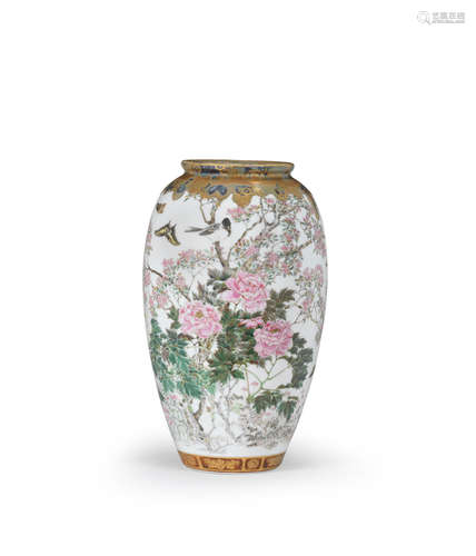 Painted by Kashosai Ujichika for the Hyochien workshop, Meiji era (1868-1912), dated 1881 A tall ovoid porcelain vase