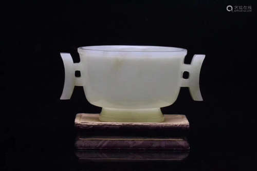A HETIAN JADE SEED MATERIAL THINNER CUP WITH DOUBLE EARS
