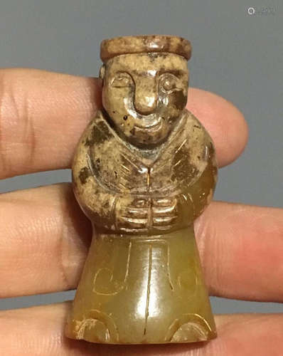 A HAN DYNASTY HETIAN YELLOW JADE FIGURE ORNAMENT