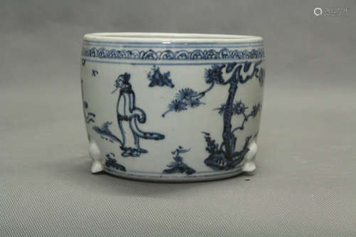 A MING DYNASTY CENSER