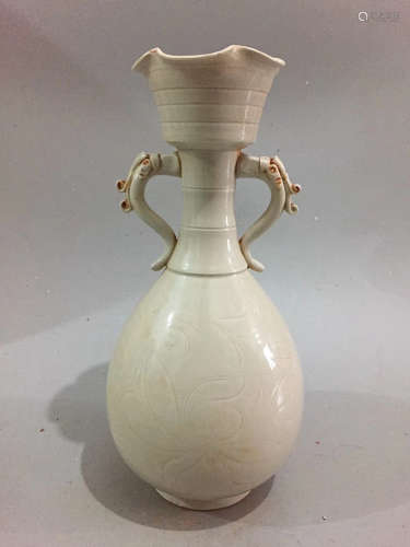 A DING KILN DOUBLE EAR VASE