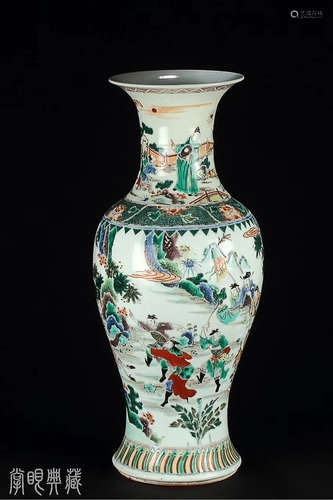 A MULTI-COLORED GUANYIN VASE,  QING DYNASTY