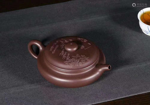 A KE JUNFEN MADE HIGHEST GRADE RAW ORE PURPLE CLAY TEAPOT