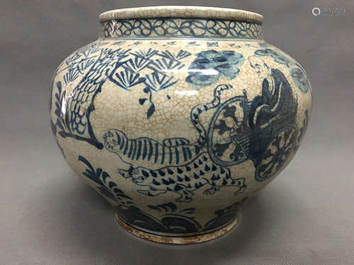 A DAYUANGUO ZHIZHENGBANIANZHI MARK BLUE&WHITE JAR, YUAN DYANSTY