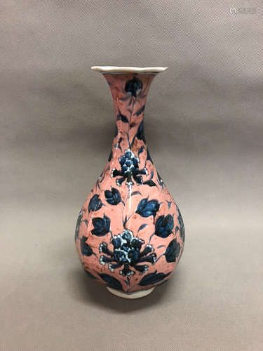 A BLUE&WHITE WITH UNDERGLAZED RED OKHO SPRING BOTTLE, YUAN DYNASTY