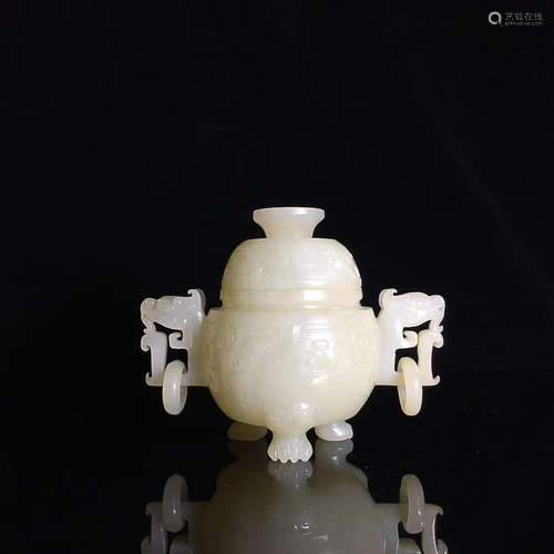 A QING DYNASTY HETIAN JADE TRIPLE FEET CENSER