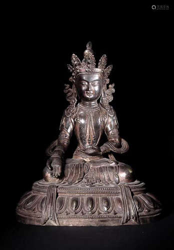 A GILT BRONZE GUAN YIN PUSA STATUES