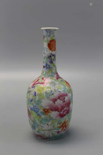 Chinese famille rose porcelain vase.