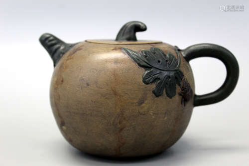 Chinese Yixing Teapot.