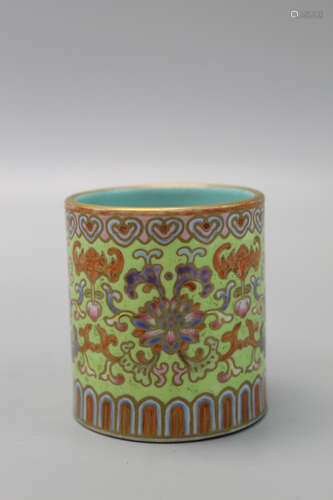 Chinese famille rose porcelain brush pot, Qianlong