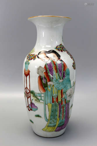 Chinese Famille Rose Porcelain Vase.