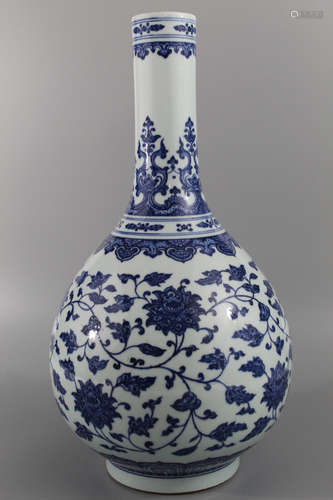 Chinese blue and white porcelain vase.