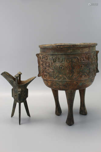 Two Chinese bronze vessels.