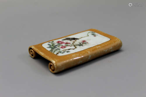 Chinese famille rose porcelain ink stand, Qianlong