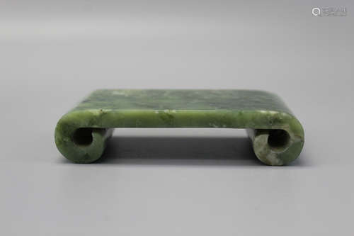 Chinese carved spinach jade ink stand.