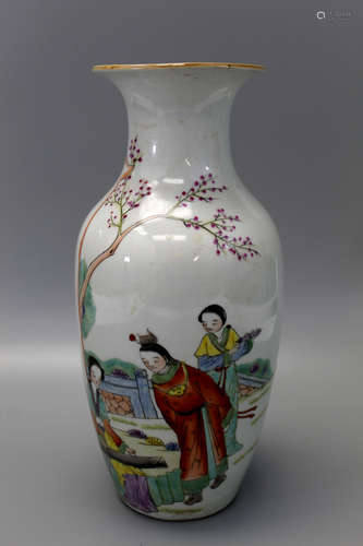 Chinese Famille Rose Porcelain Vase.