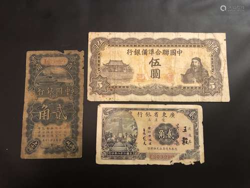 3 Paper Bill with Banknote