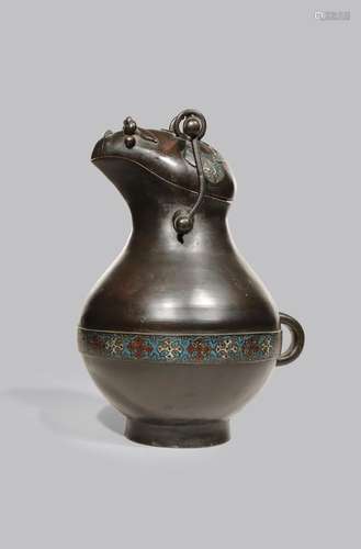 A CHINESE BRONZE ZOOMORPHIC ARCHAISTIC RITUAL VESSEL