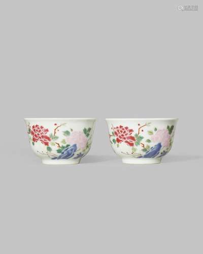 A PAIR OF CHINESE FAMILLE ROSE 'PEONY' CUPS