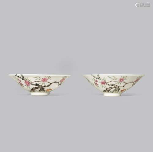 A PAIR OF CHINESE FAMILLE ROSE PEONY BOWLS