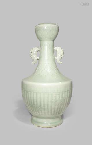 A CHINESE CELADON BOTTLE VASE