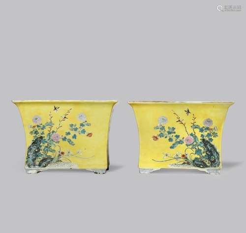 A PAIR OF CHINESE YELLOW-GROUND JARDINIERES