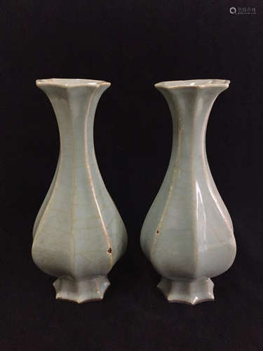 PAIR OF GUAN VASES