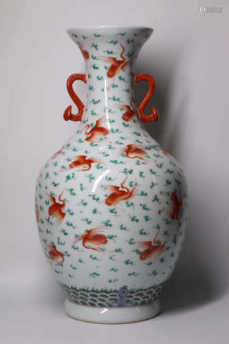 A FAMILLE-ROSE IRON-RED DECORATED VASE