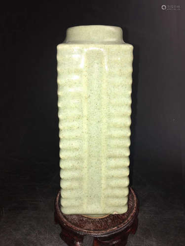 LONGQUAN KILN SQUARE VASE