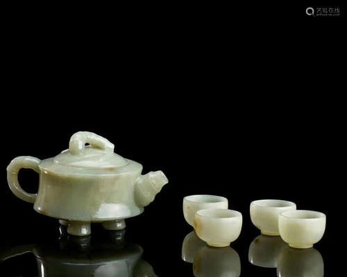 SET OF HETIAN JADE BAMBOO DESIGN TEAPOT AND CUPS