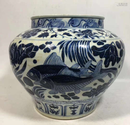 A BLUE&WHITE FISH AND FLORAL JAR