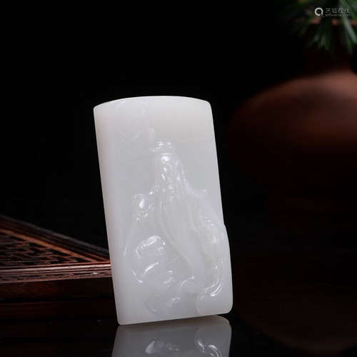 A HETIAN JADE PENDANT