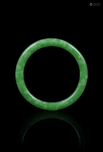 BRACELET EN JADE JADEITE 