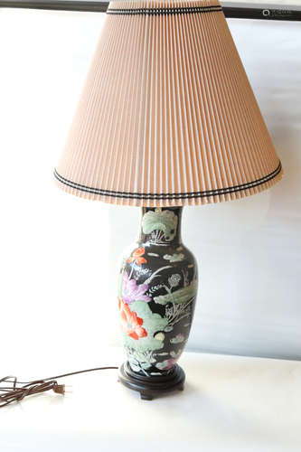 A chinese famille rose lamp