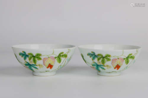 A pair of famille rose bowl