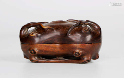 A chinese rosewood box