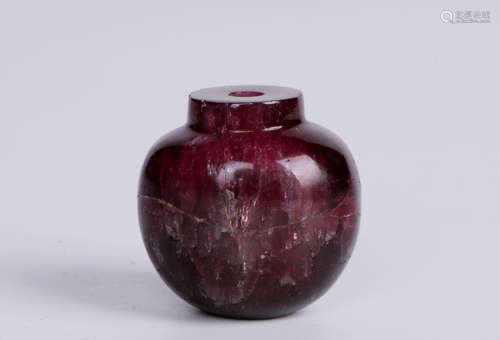 A chinese tourmaline snuff bottle