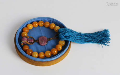 A chinese 18 beads beeswax bracelets