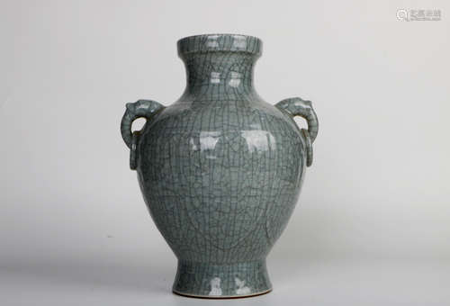 A chinese ge glaze bottle