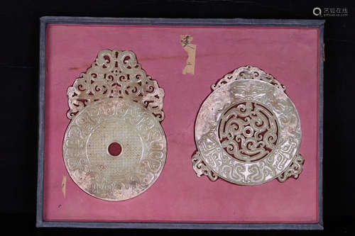 A PAIR OF ANCIENT JADE BI