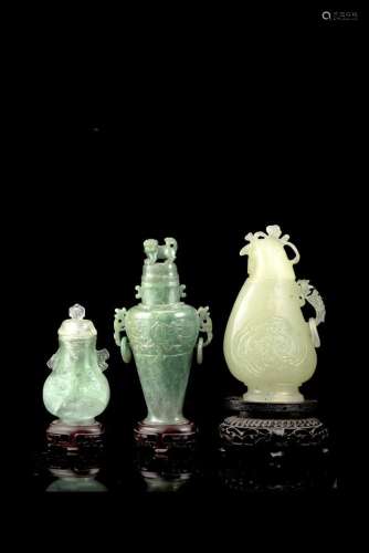 中國 二十世紀 兩件玉瓶 一件綠石英瓶