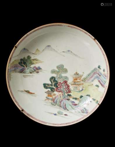 中國 十八世紀 粉彩山水圖盤