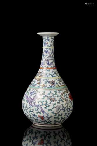 中國 二十世紀初 鬥彩鳳凰花卉紋玉壺春瓶